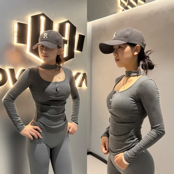 Pipi-【自带胸垫】绕脖圆领设计感纽扣健身瑜伽长袖上衣