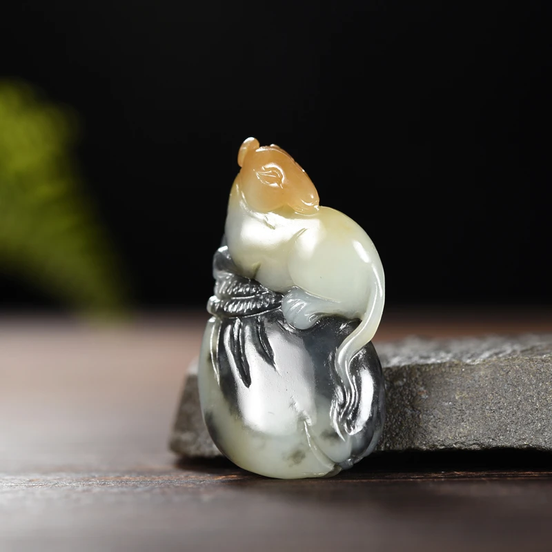 原创设计 新疆和田玉且末料楼兰三色生肖鼠代代数钱挂件原创