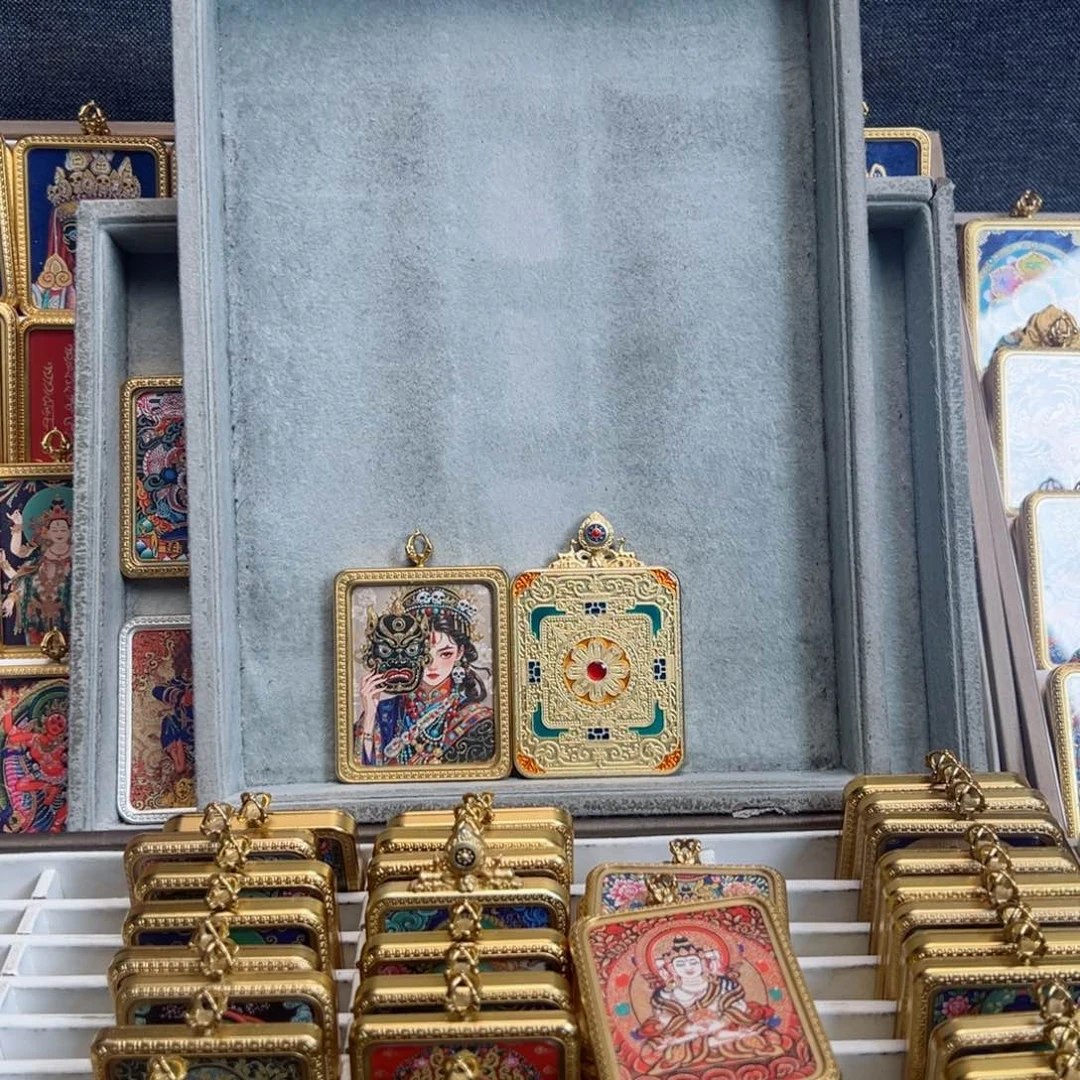 吊坠因****?单面吊坠私人定制