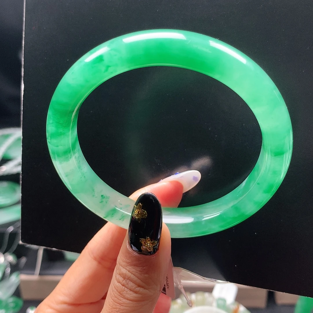 石英质玉未镶嵌手镯58