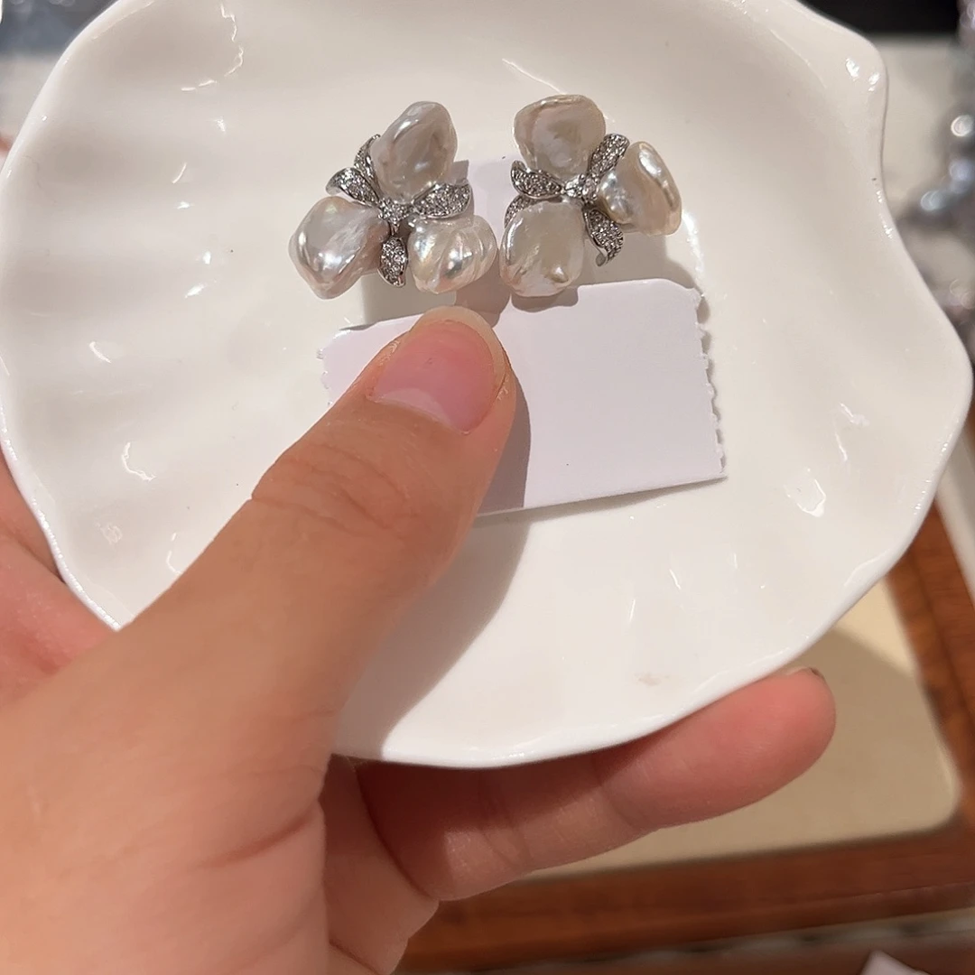 合金淡水珍珠耳饰