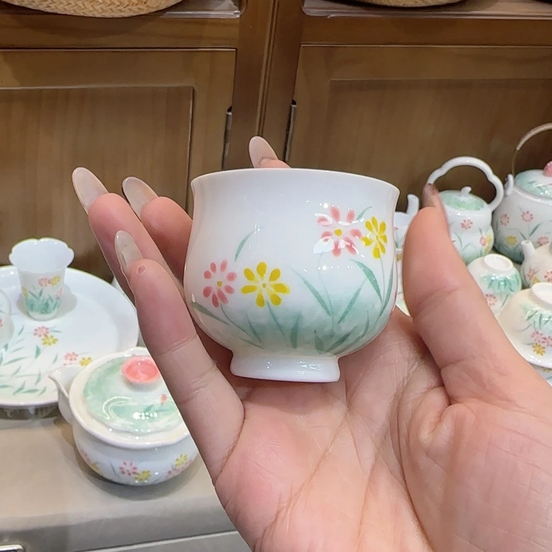 姜****茶杯的设计非常有艺术美感