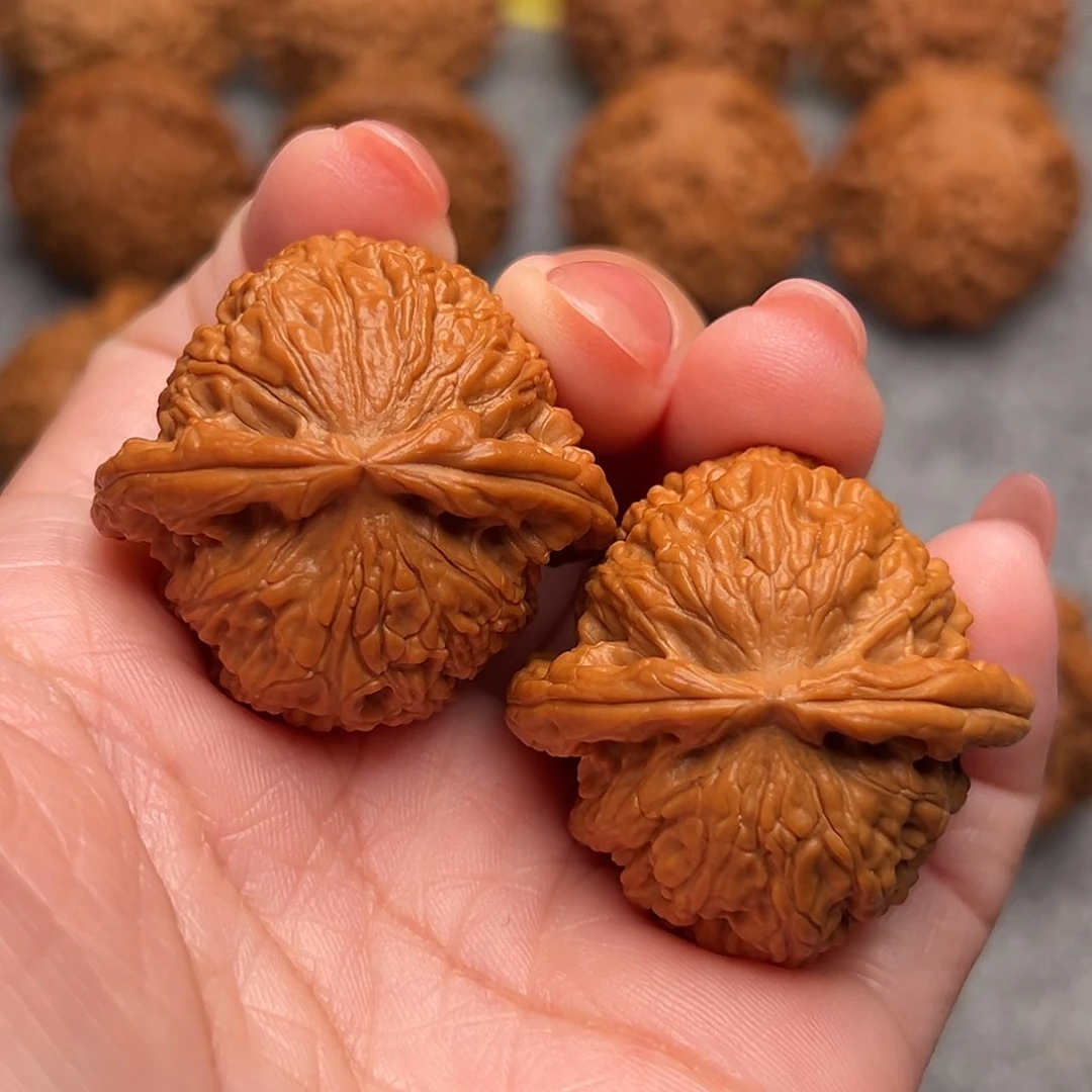 把件文玩核桃精品白狮子36.8全品