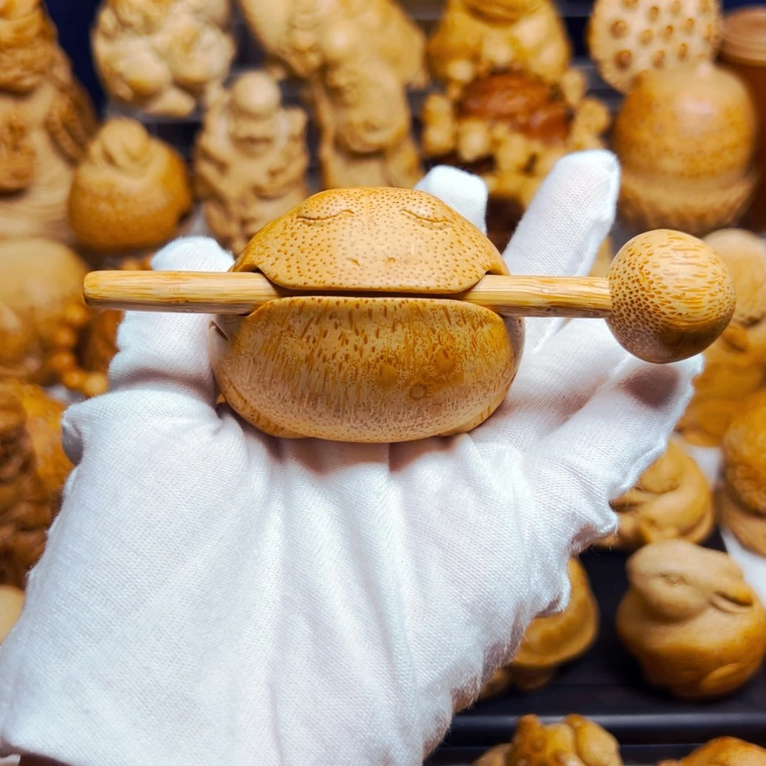 竹根雕竹雕木鱼。