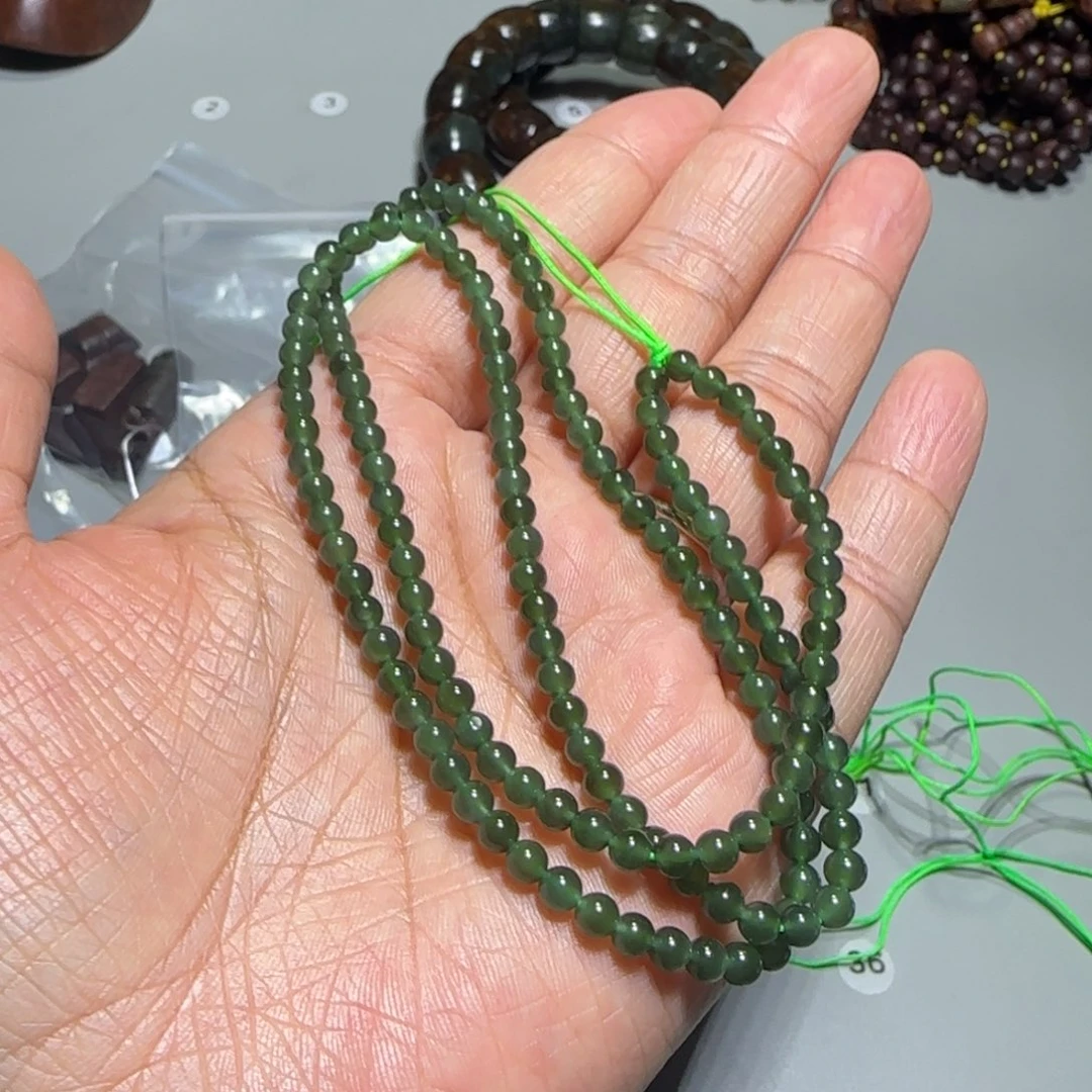 L***x岫岩河磨玉（透闪石质玉）未镶嵌颈饰