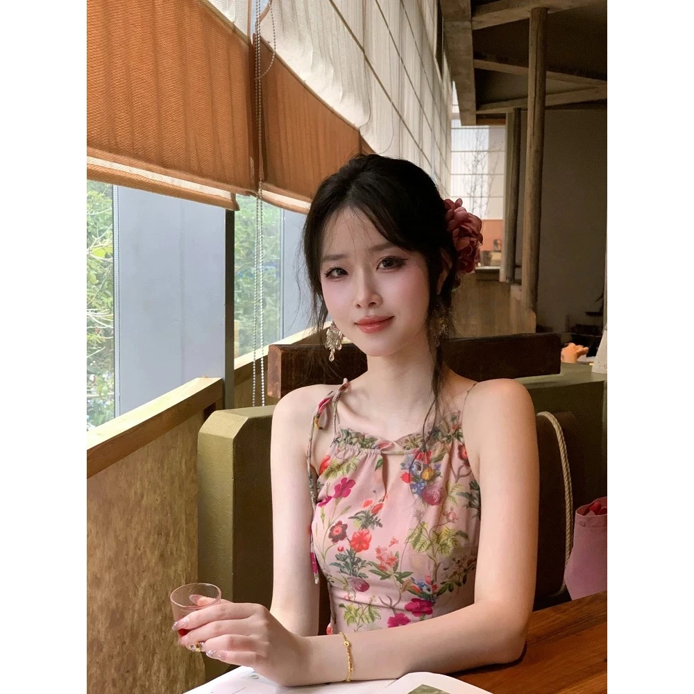 法式粉色木耳边镂空碎花吊带连衣裙女夏海边度假小个子巨好看裙子