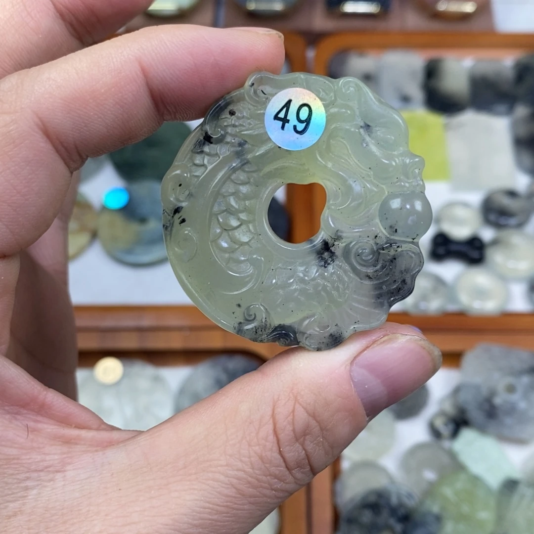 岫玉未镶嵌颈饰岫玉龙鱼吊坠