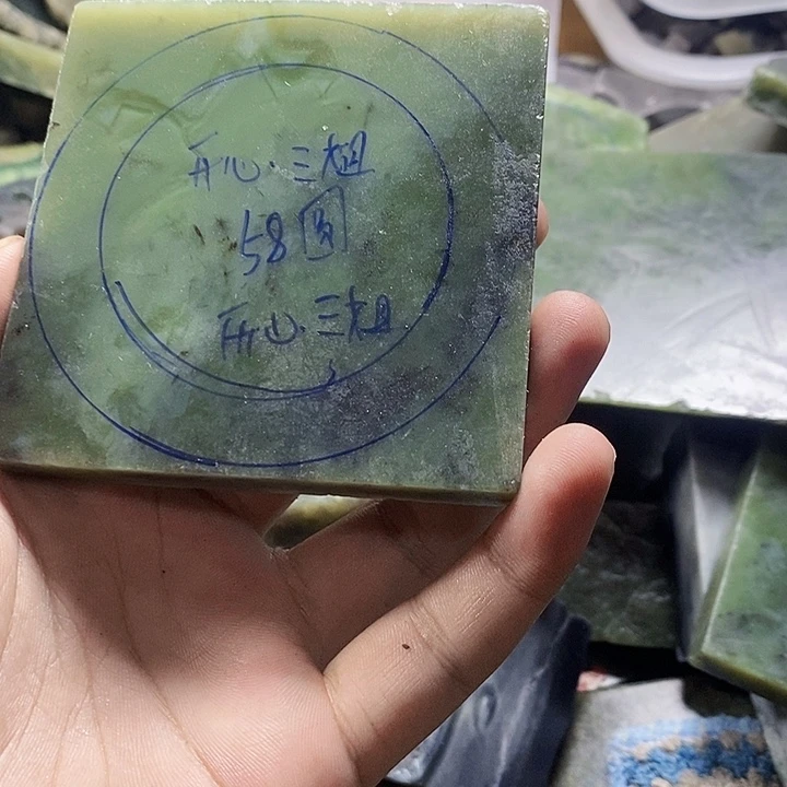 开***姐未镶嵌和田玉（糖玉）珠宝半成品