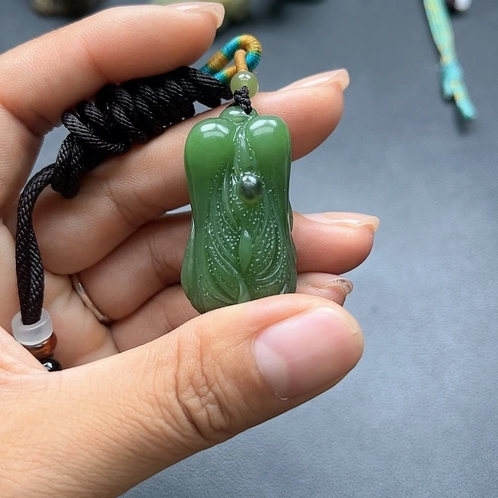 【闪购商品】颈饰未镶嵌和田玉