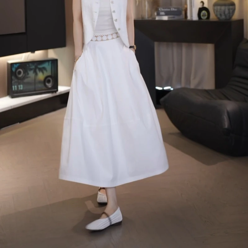 春季新款镂空刺绣腰头气质百搭A字半身裙LK2502703