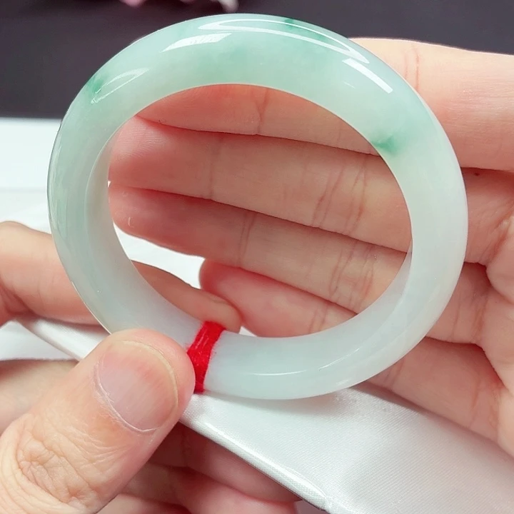 翡翠未镶嵌手镯53圈