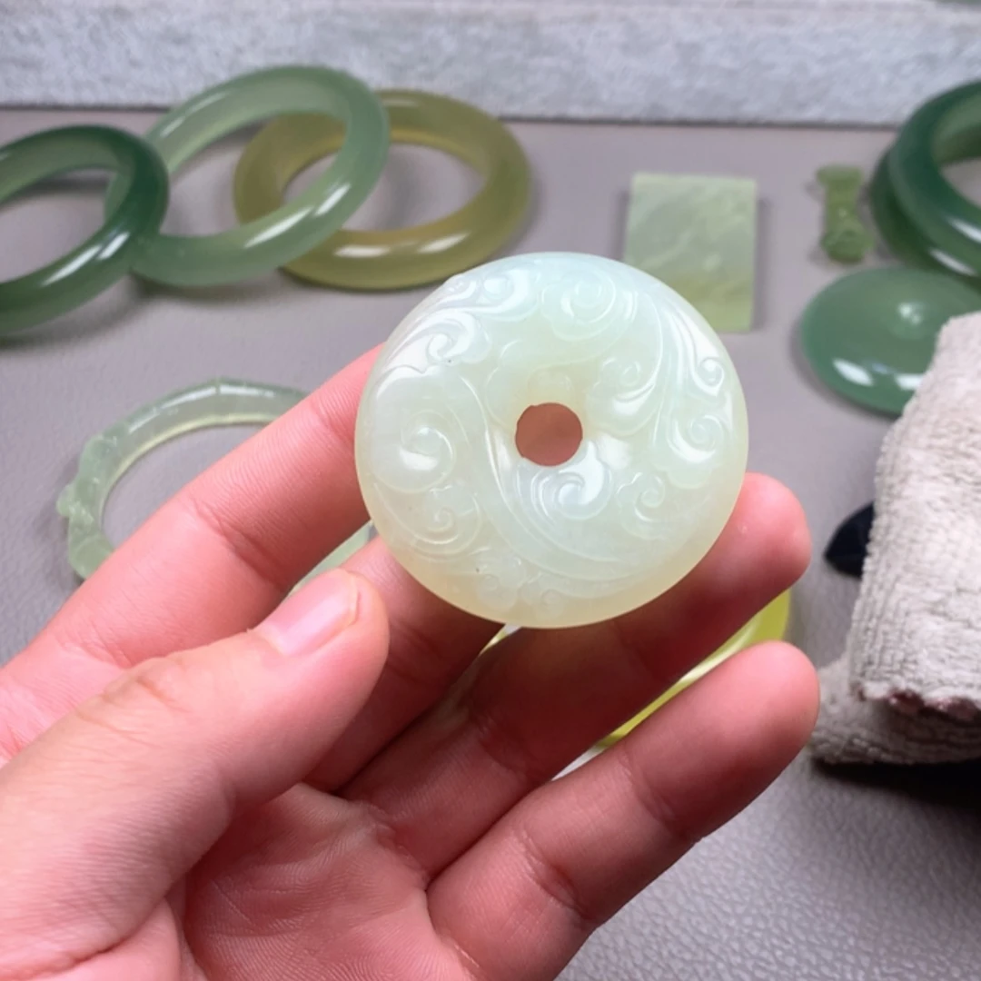 【闪购商品】未镶嵌蛇纹石玉岫玉