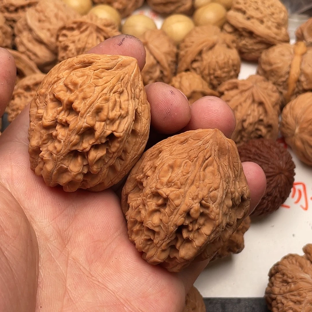 文玩核桃吊坠E****°大股市