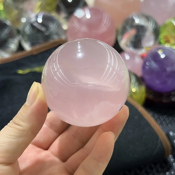 旺***布水晶珠宝半成品未镶嵌摆件