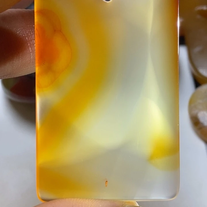 玛瑙/玉髓颈饰未镶嵌辉*