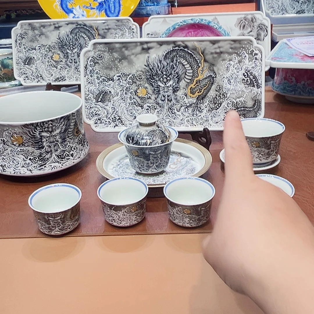 摆件景德镇陶瓷协会名誉秘书及