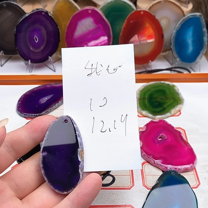 我***旧玛瑙/玉髓合金颈饰