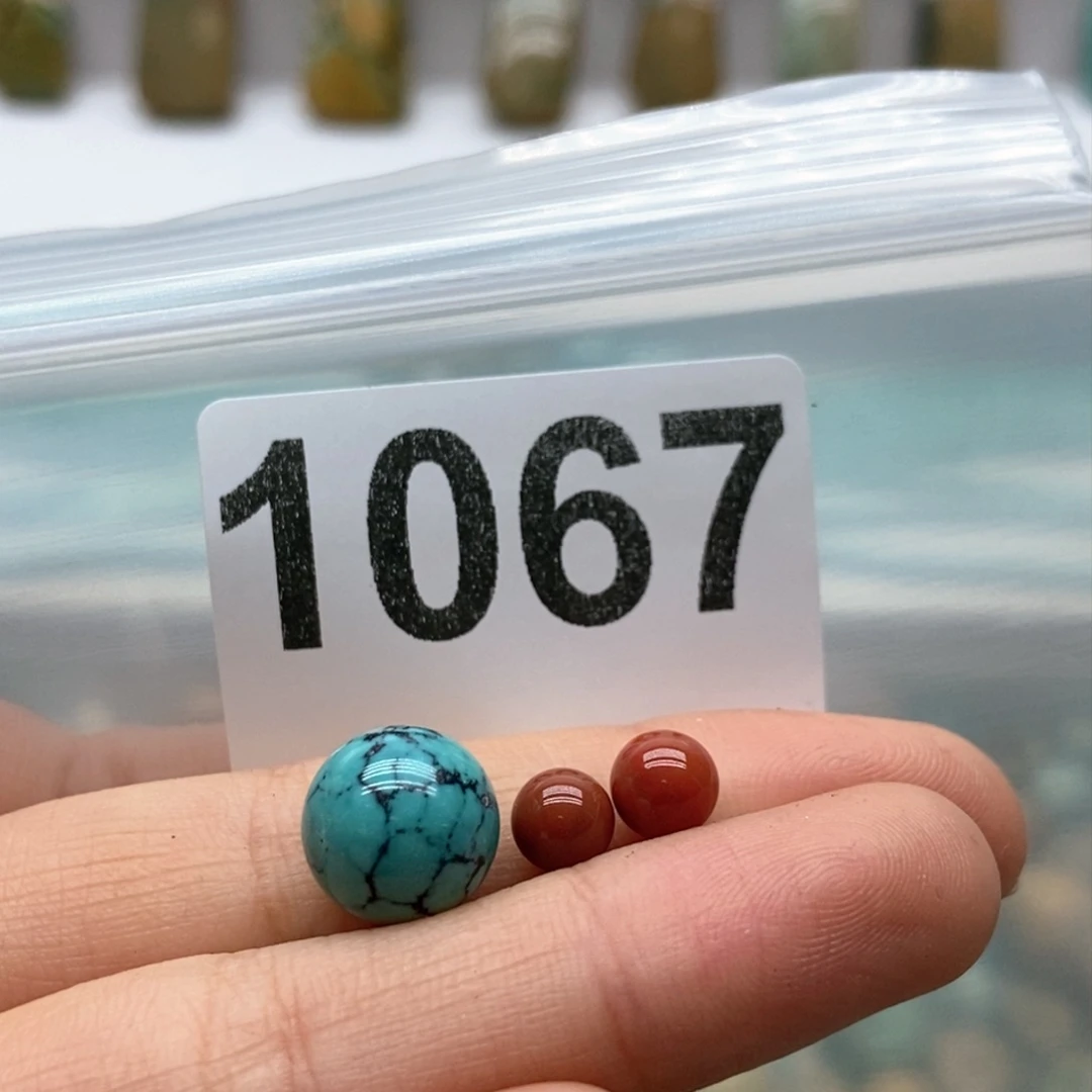 南红玛瑙颈饰未镶嵌天****?