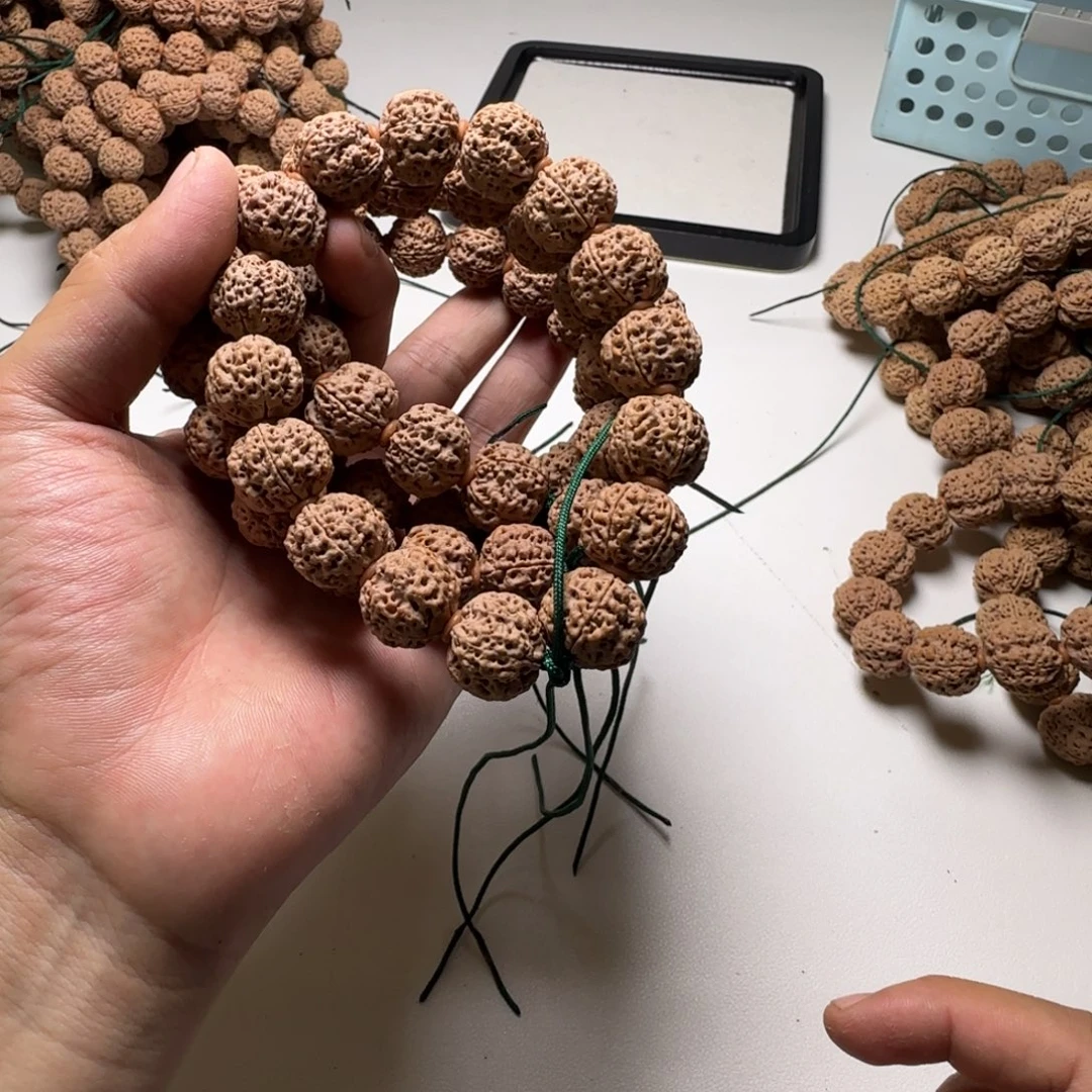 金刚菩提手串17到18尺寸针孔蜂王