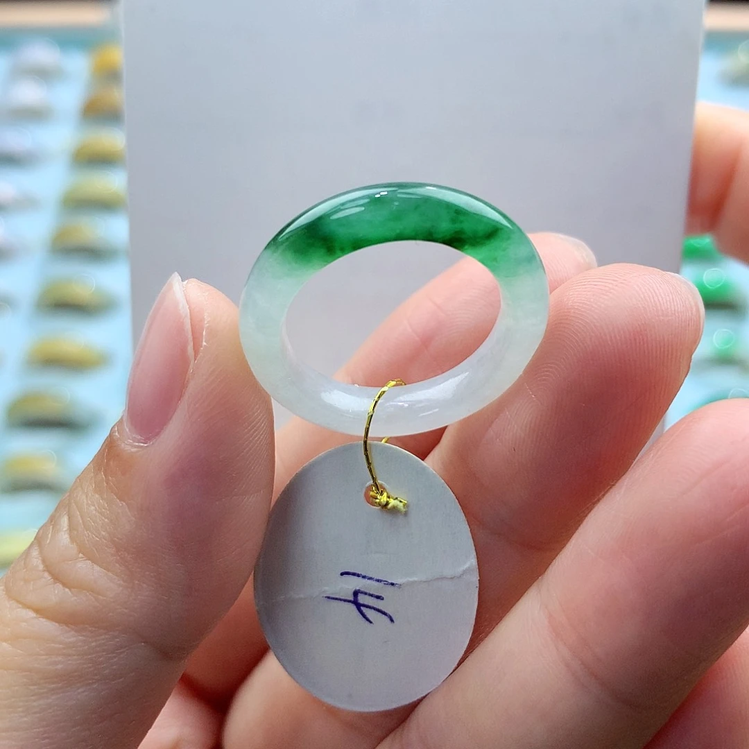 翡翠戒指未镶嵌14圈