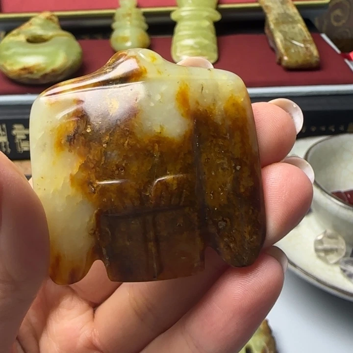 和田玉（糖玉）未镶嵌挂件