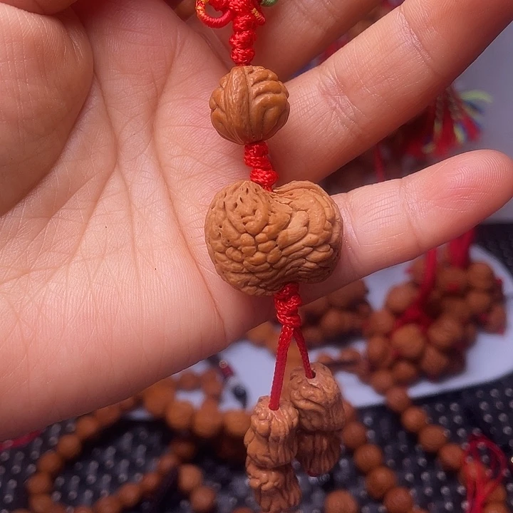 吊坠桃核龙纹桃枭