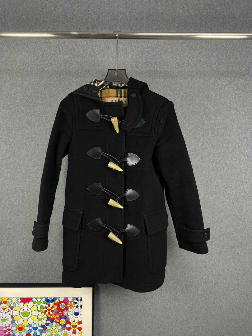 99新 BURBERRY/博柏利 黑色牛角扣羊毛大衣外套 UK6码 99新A11253