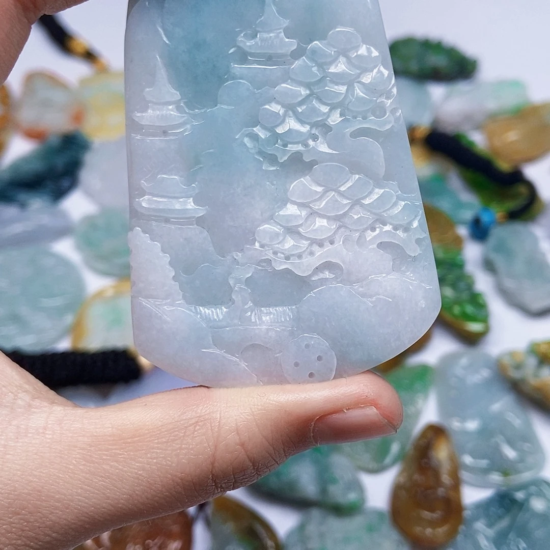 翡翠未镶嵌颈饰翡翠A货