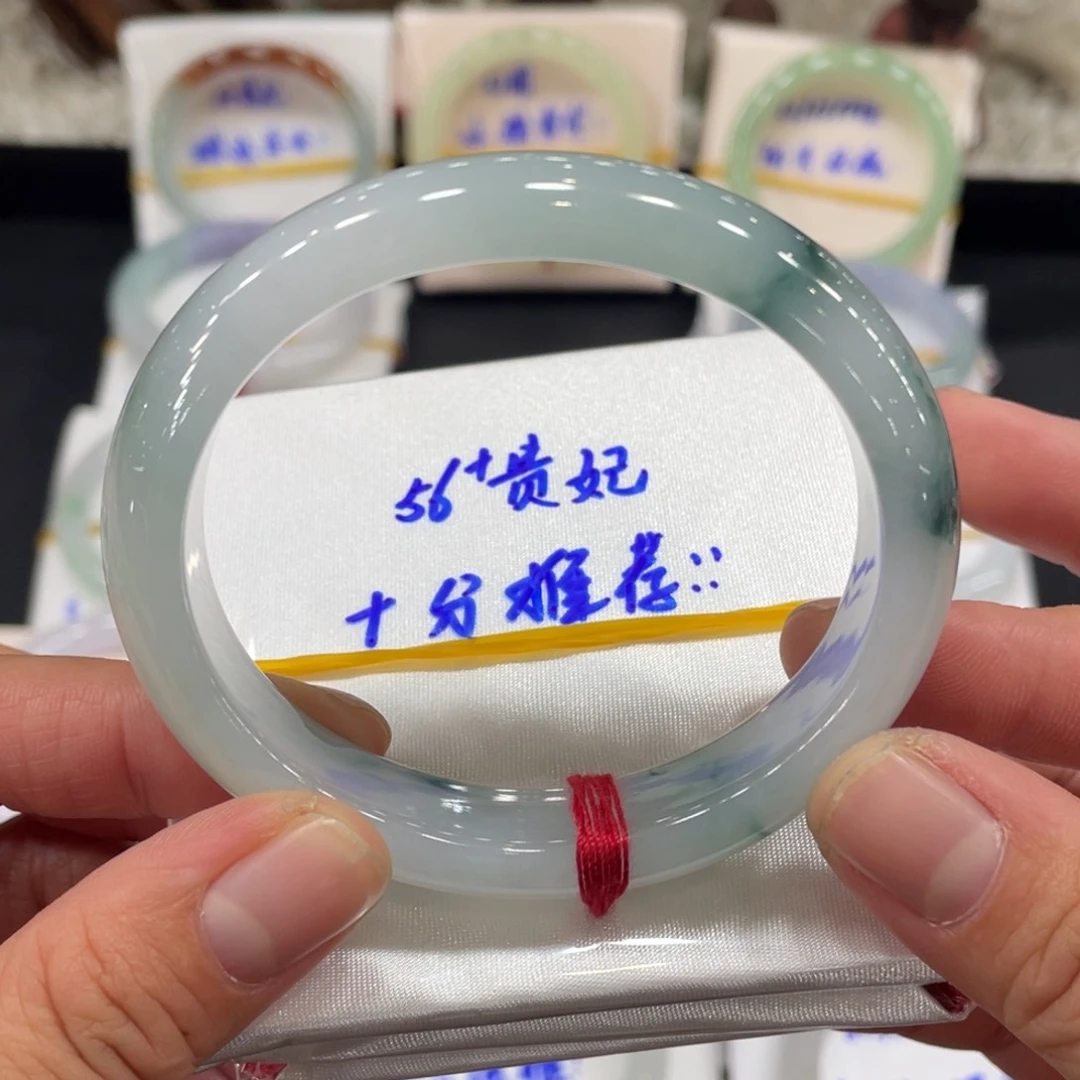翡翠手镯未镶嵌缅甸翡翠天然翡翠