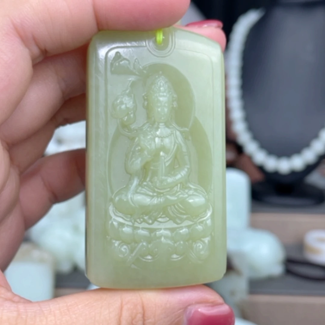 【闪购商品】颈饰未镶嵌和田玉