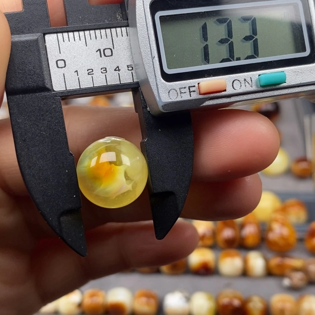 未镶嵌琥珀戒指圆珠