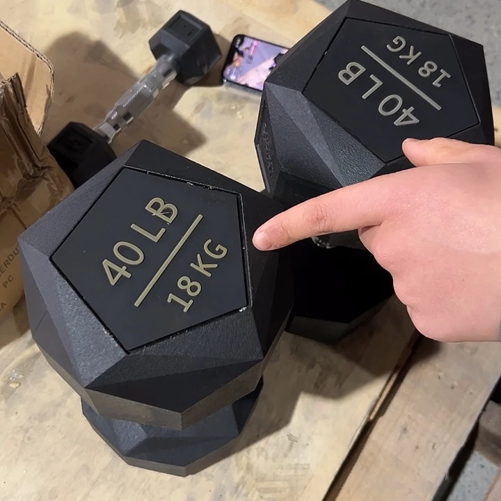 全新六角实心铁18公斤哑铃一对