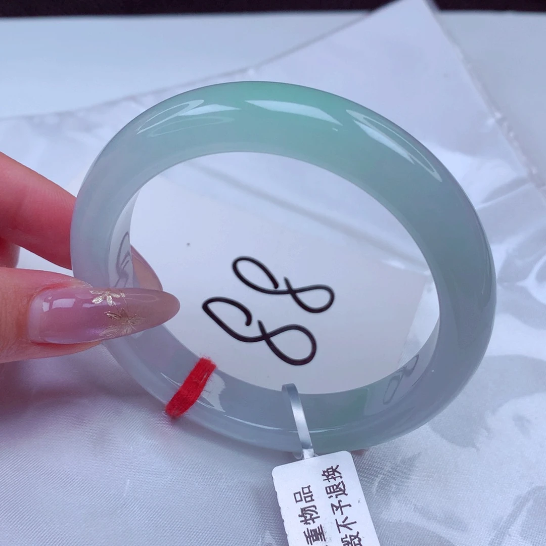 翡翠手镯未镶嵌翡翠57