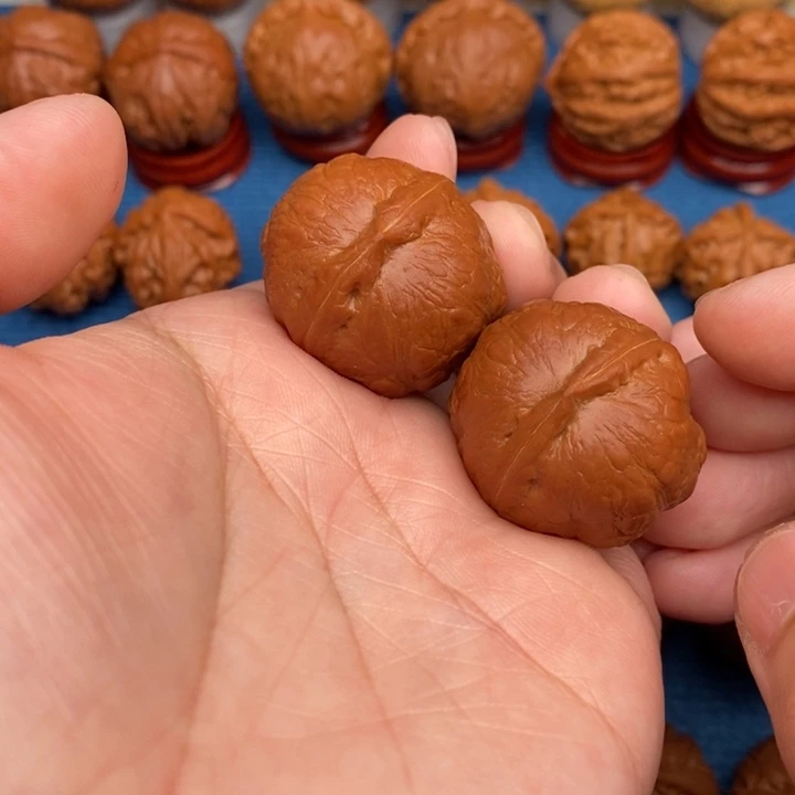 把件文玩核桃小石头