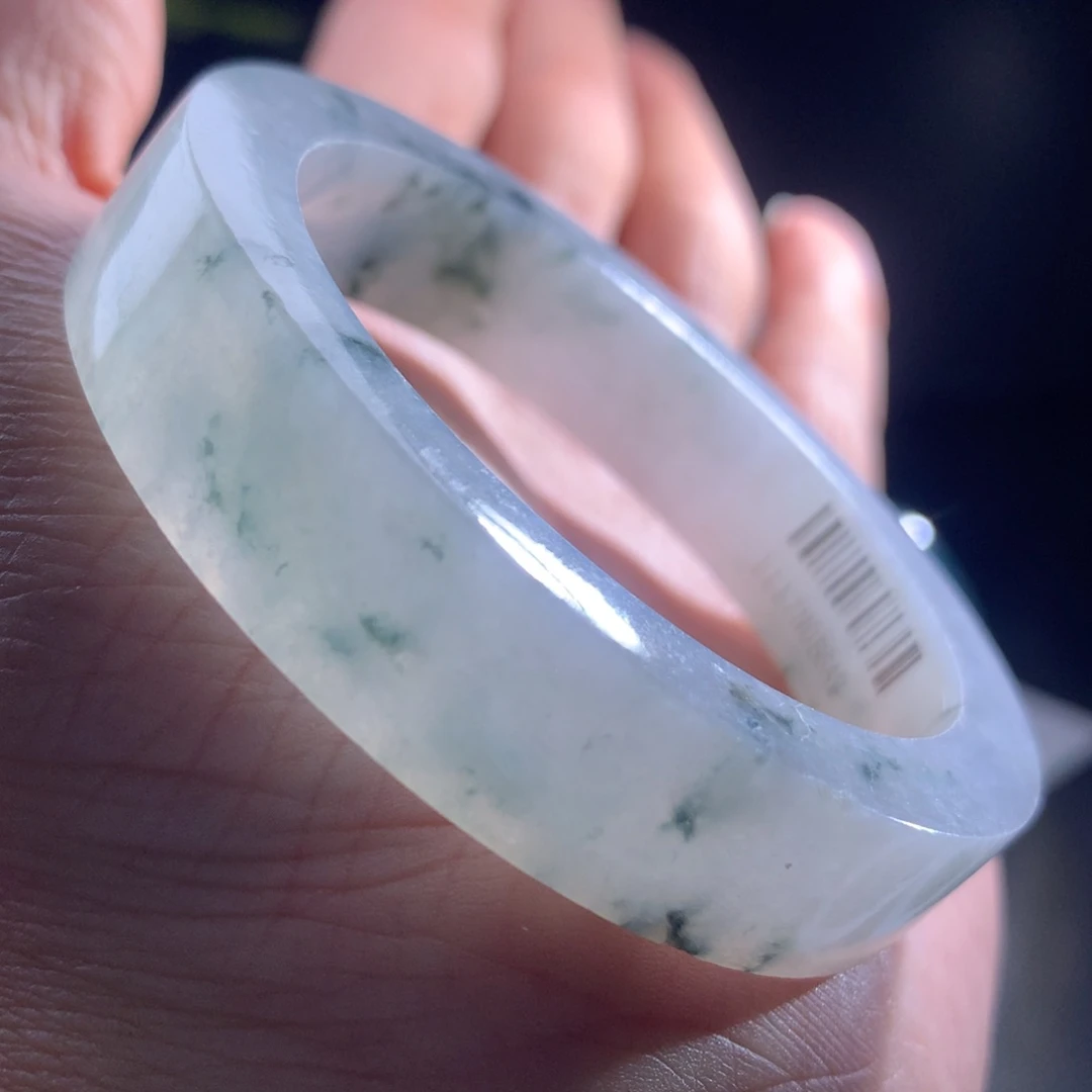 未镶嵌手镯定制翡翠