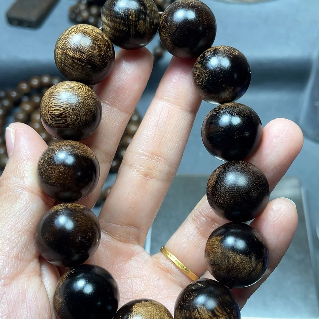 沉香手串白棋瘤疤1.8