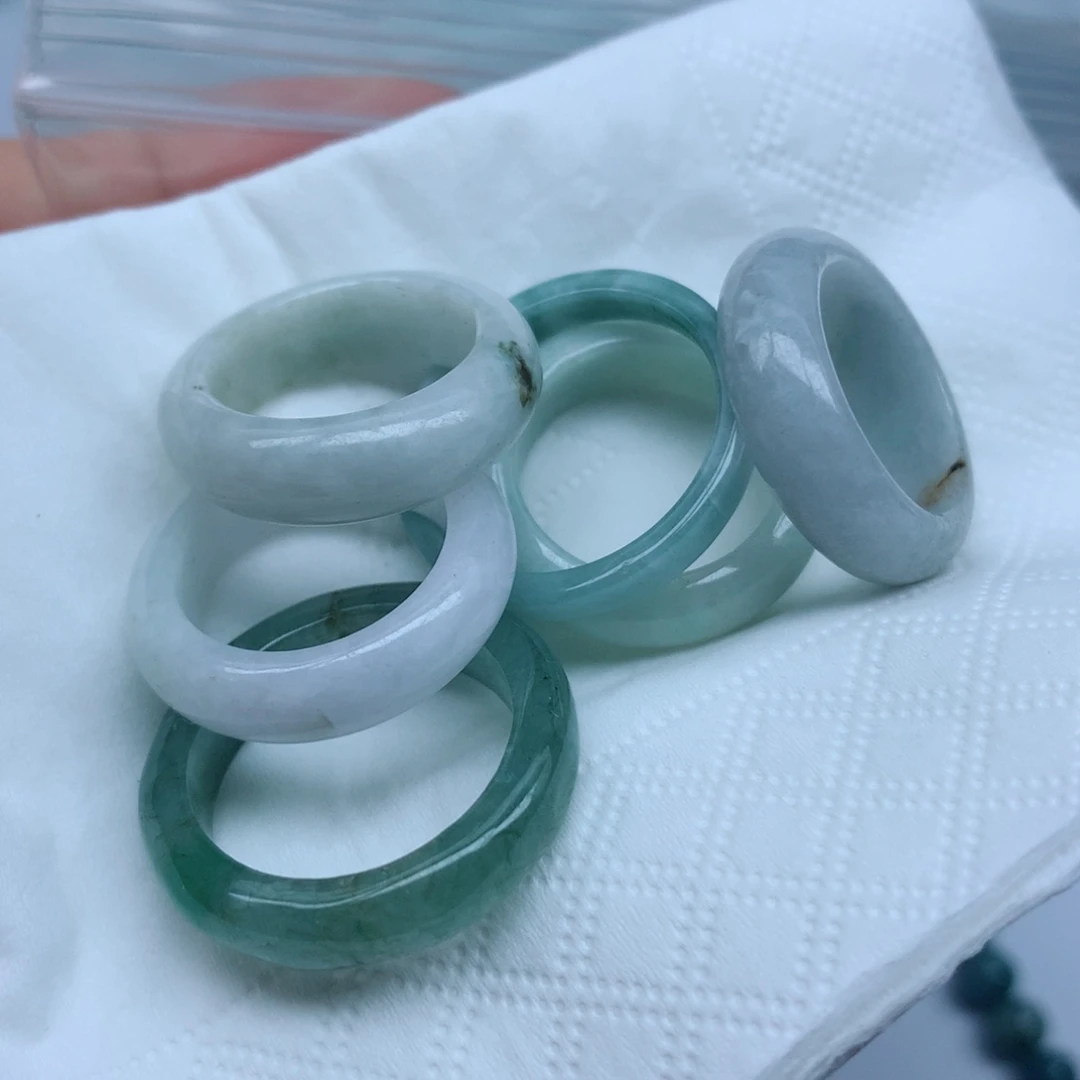翡翠未镶嵌颈饰珠子翡翠