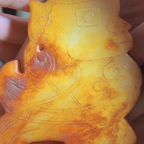摆件青花瓷玉梅瓷工艺精湛