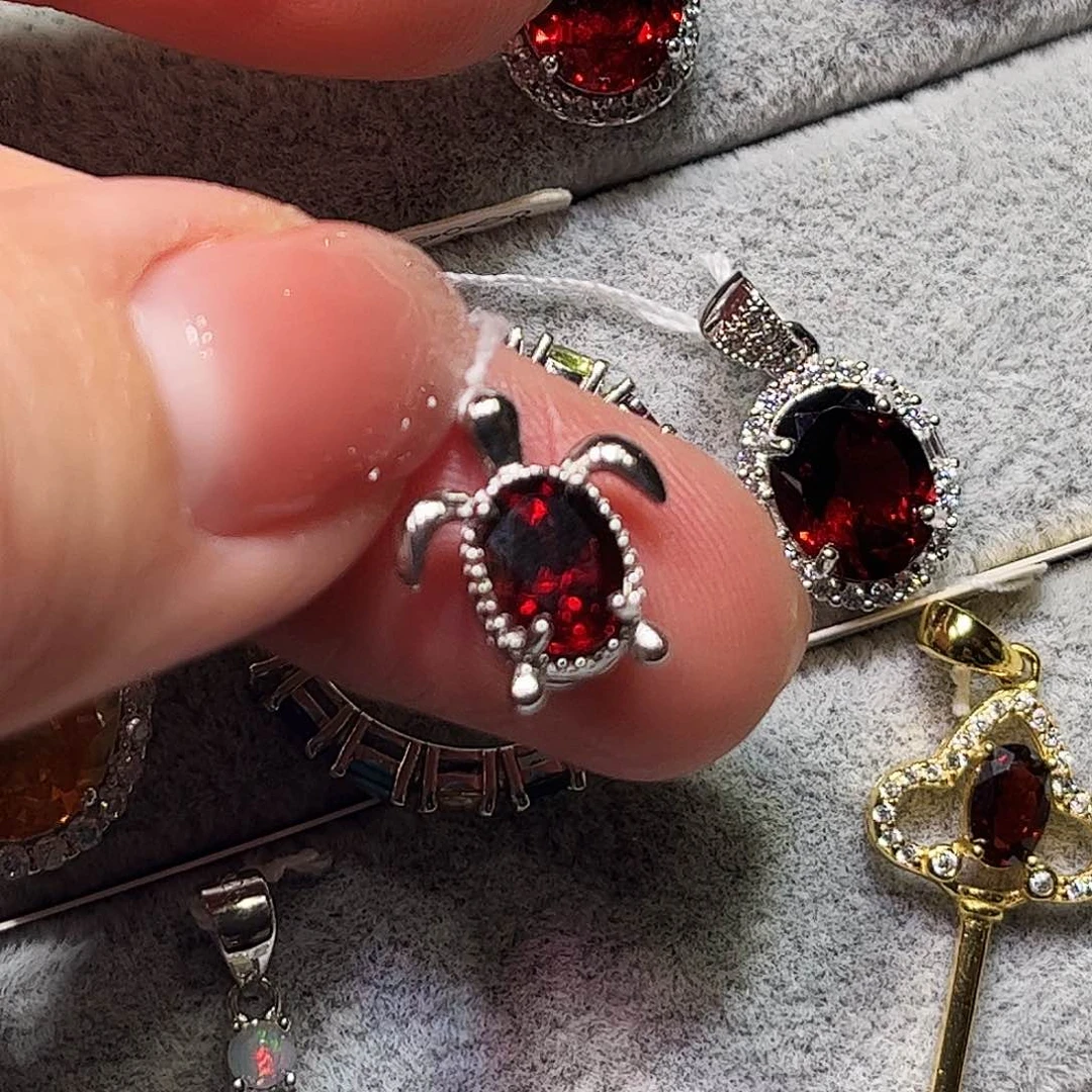 紫晶颈饰未镶嵌岁**兰