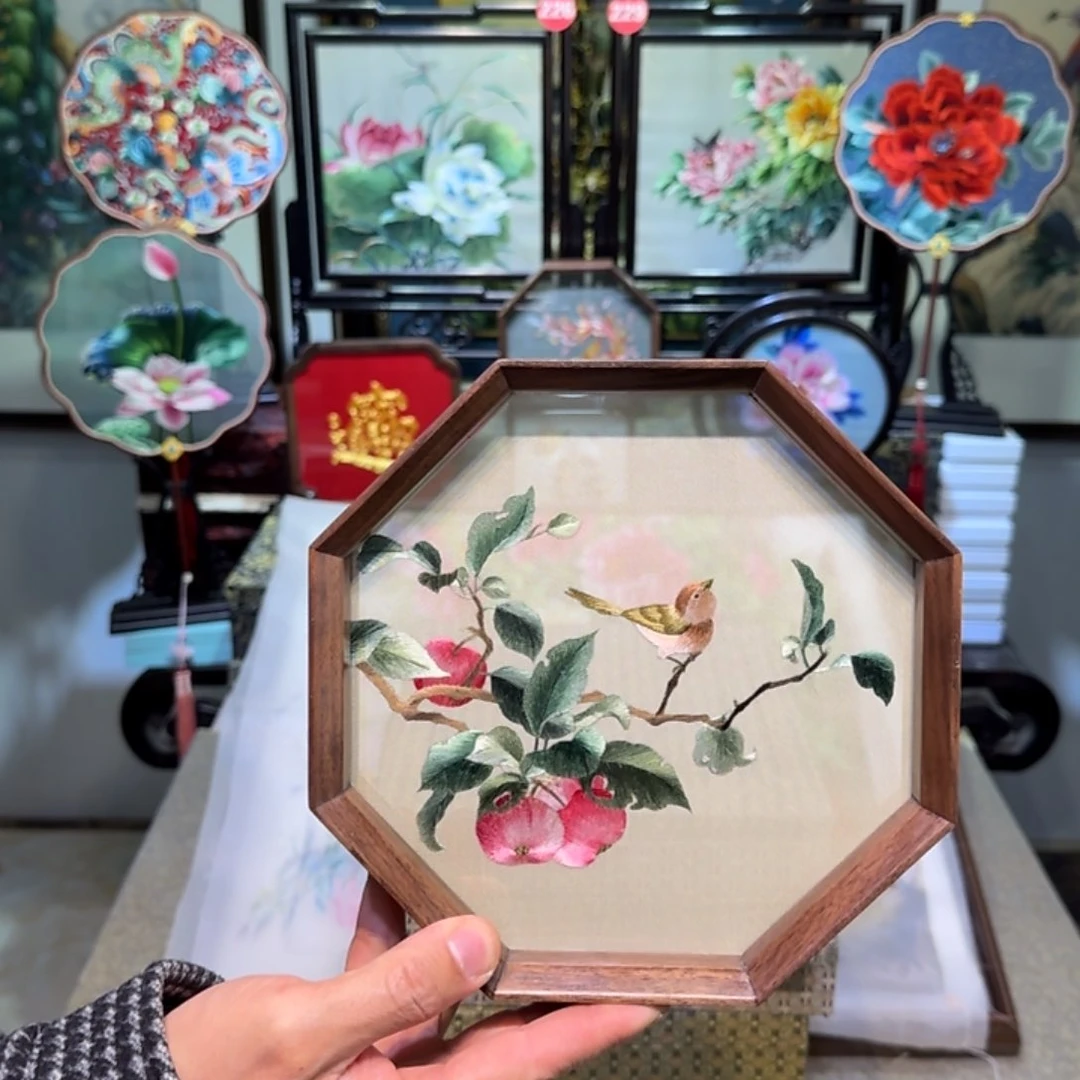 刺绣刺绣工艺精湛