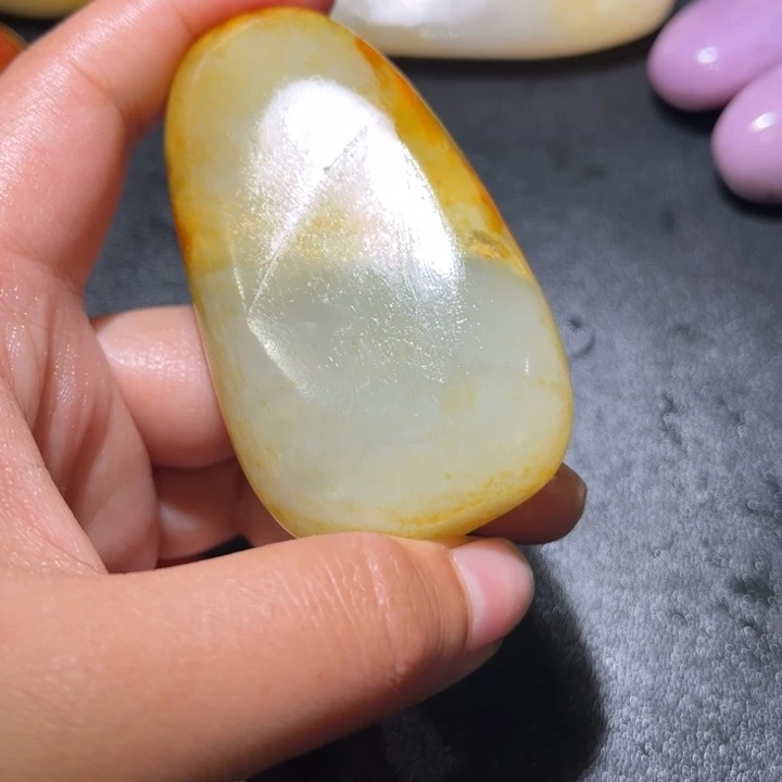 和田玉未镶嵌珠宝奇石