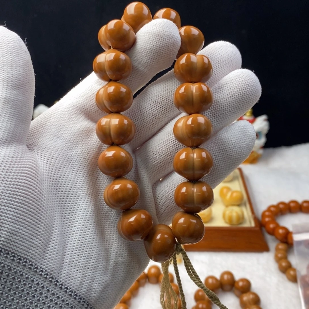 东***生吊坠猴头核桃猴头核桃