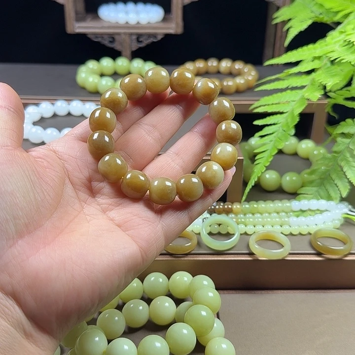 广***商和田玉（糖玉）未镶嵌手链