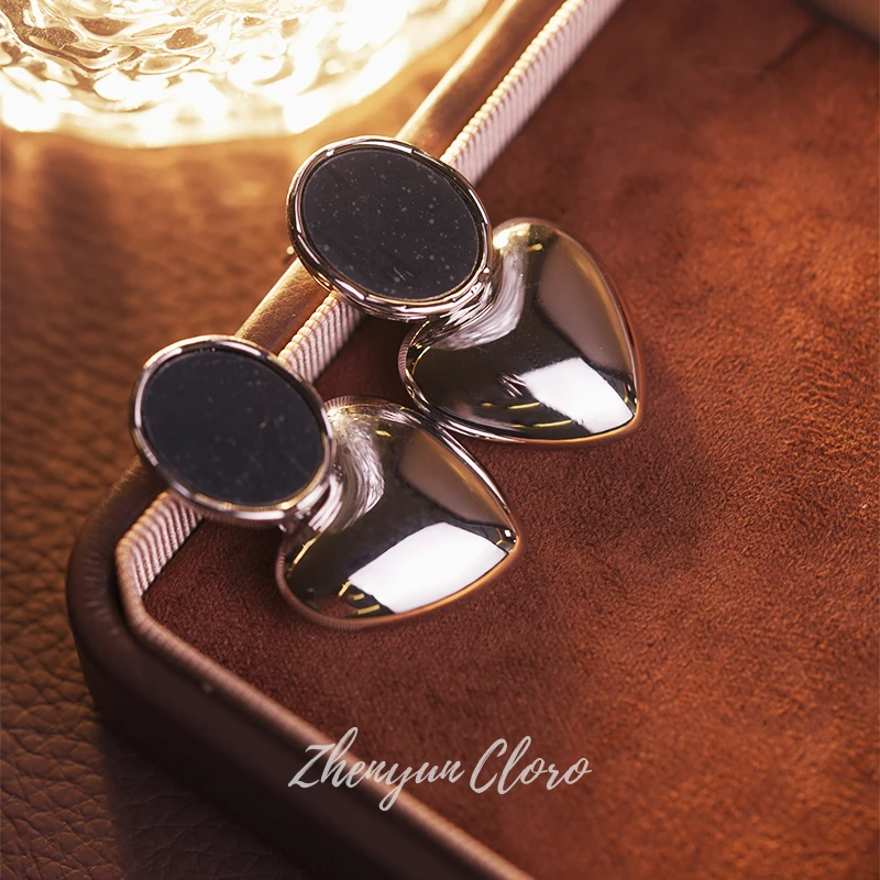 铜合金耳饰 轻奢时尚黑银拼色心形个性耳环 BL4070