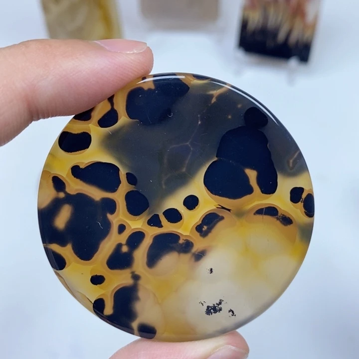 玛瑙/玉髓未镶嵌珠宝半成品