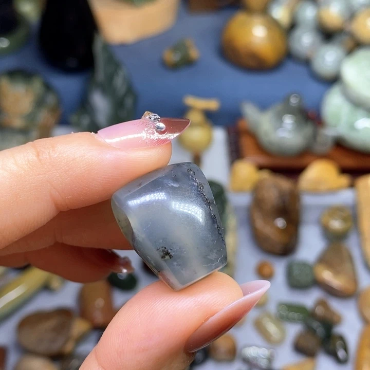 蛇纹石玉未镶嵌岫玉三通1.5