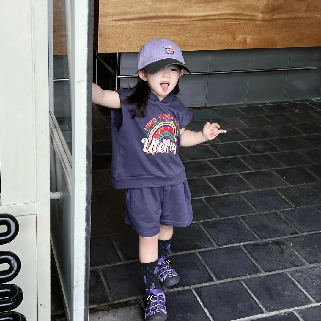 小惜亦男女童2025夏季新款韩版紫色卡通连帽无袖上衣休闲短裤套装