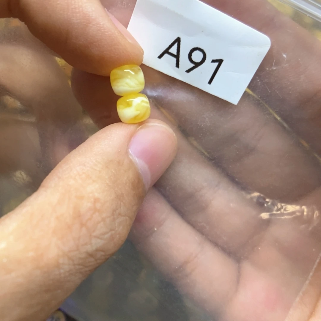 裸石蜜蜡未镶嵌卡7.3老型腰珠金瓷白搭配6到7的108手持