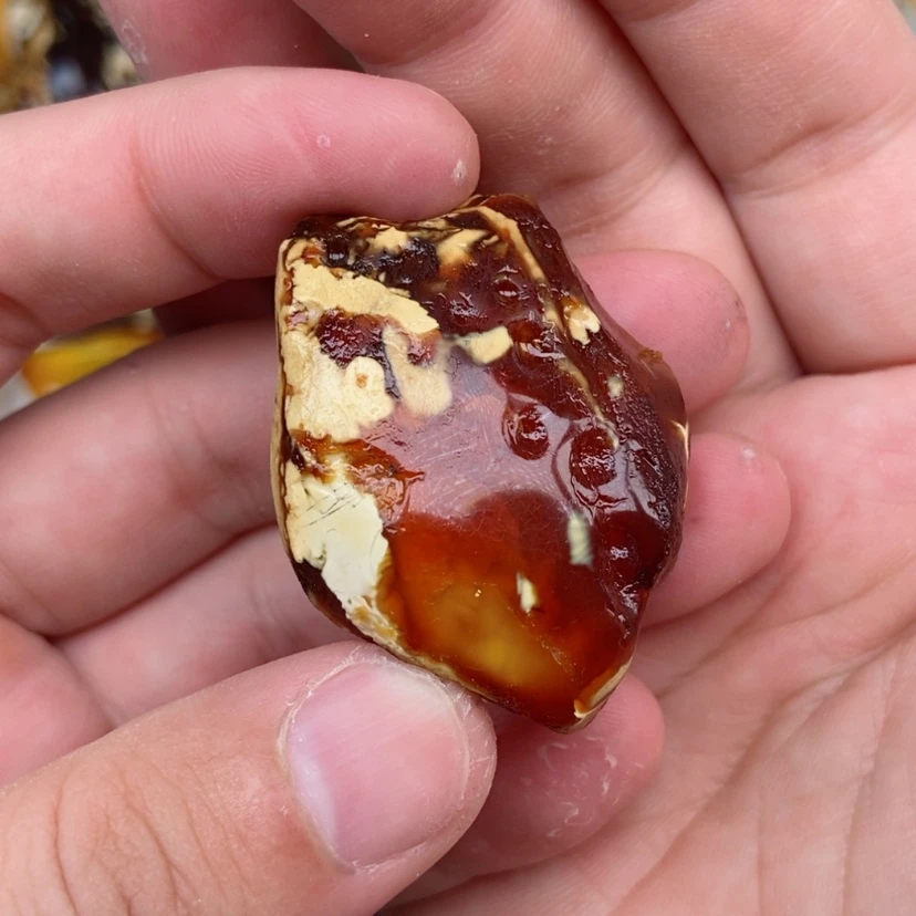 【闪购商品】定制琥珀未镶嵌?****底蜜蜡