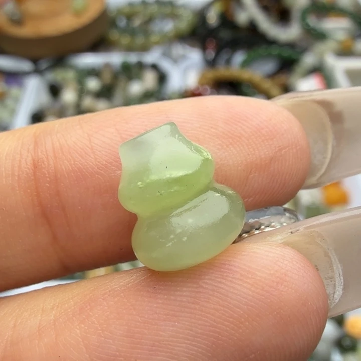 和田玉未镶嵌珠宝半成品
